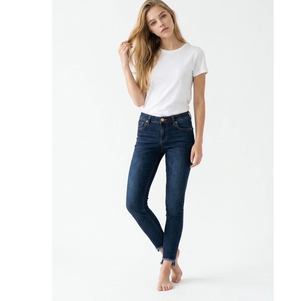 KUT from the Kloth Catherine Boyfriend Ankle Jeans‎ Size 4 Dark Wash excellent